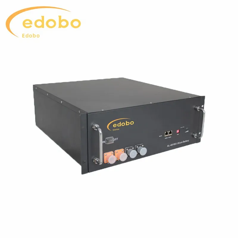 סוללה מותקנת על מתלה